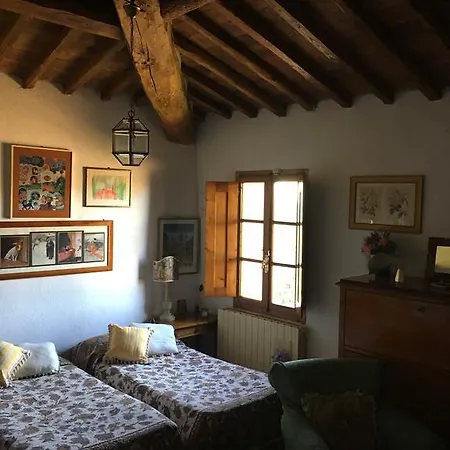 아파트 Casale Le Querce 카스텔누오보베라덴가