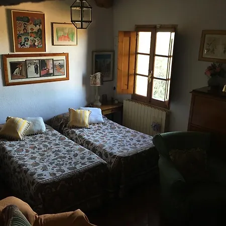 Casale Le Querce كاستيلْنْوافو بيراردين